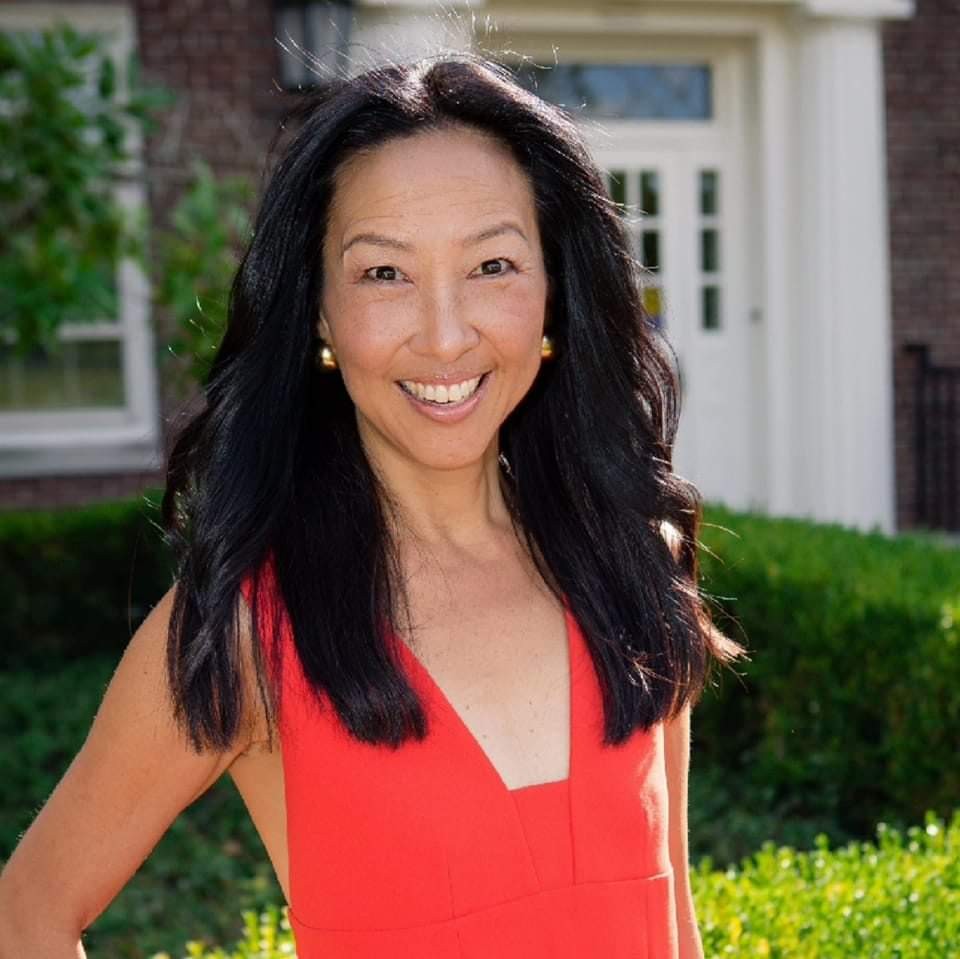 photo of Jennifer Lee